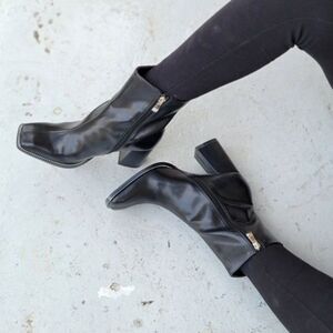 Black High Chunky Heeled Boots Zip Up Square Toe Ankle Booties